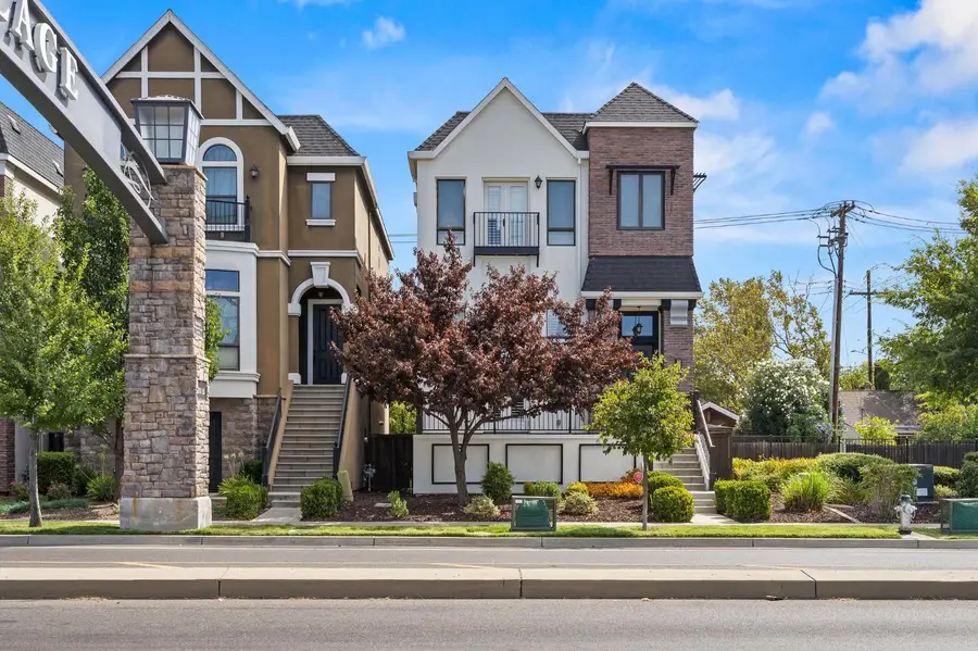 3717 Crocker Drive, Sacramento, CA 95818 - #2