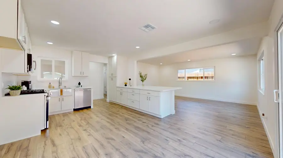 231 Portola Way, Tracy, CA 95376 - #2