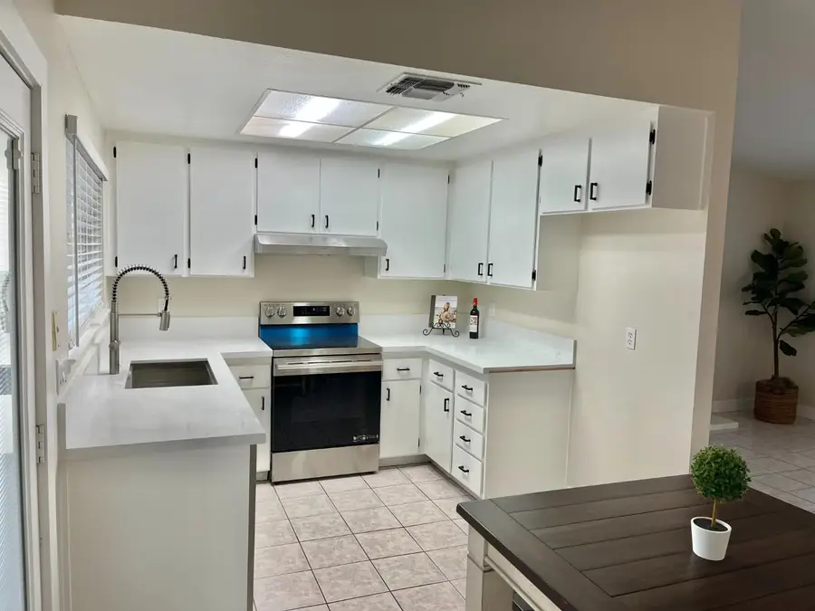 10 Ething Court, Sacramento, CA 95823 - #2