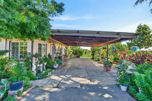 23090 N Kennefick Road, Acampo, CA 95220