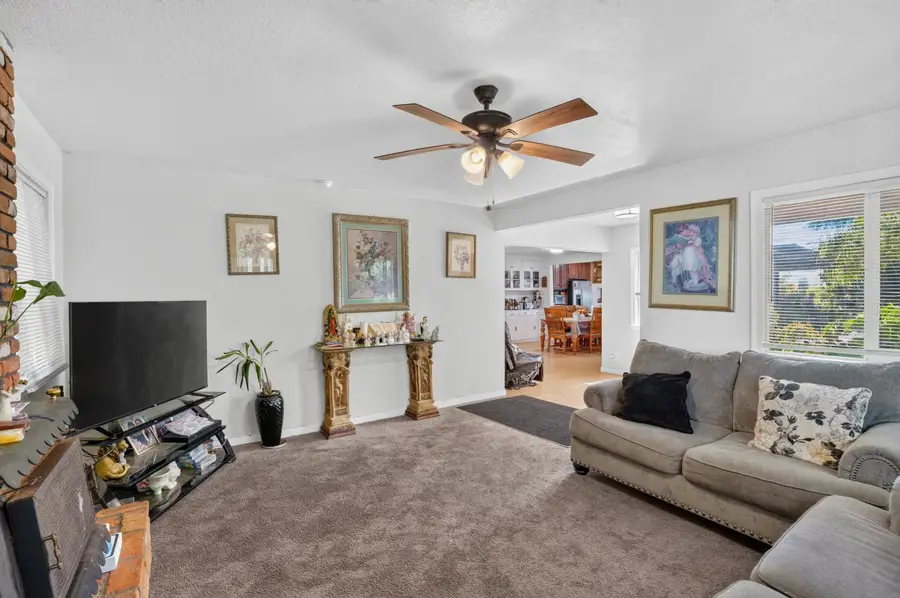 23090 N Kennefick Road, Acampo, CA 95220 - #3