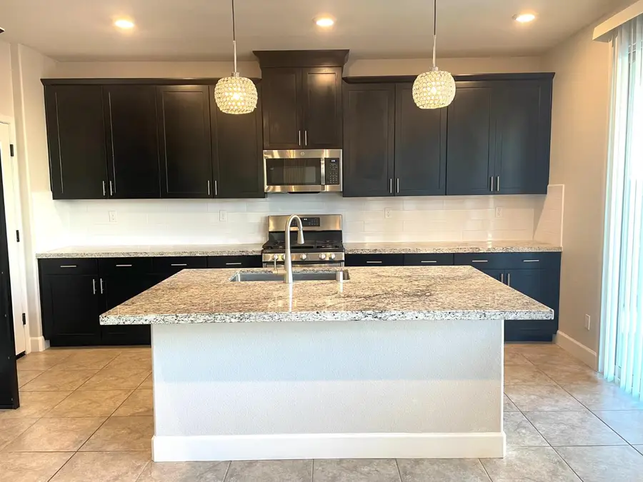 10504 Waltz Way, Elk Grove, CA 95757 - #2