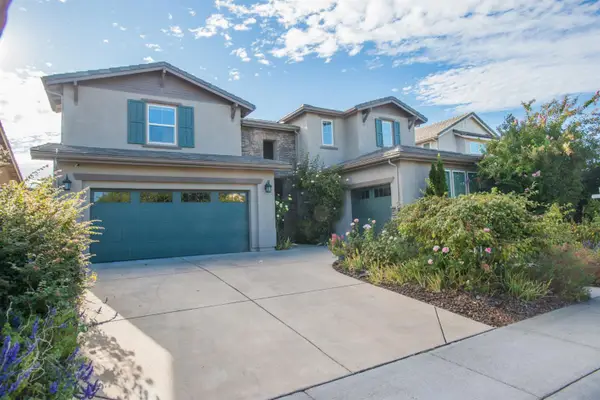 9924 Sintra Way, Elk Grove, CA 95757