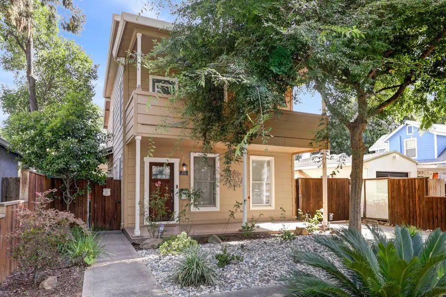 3056 6th Avenue, Sacramento, CA 95817 - #2