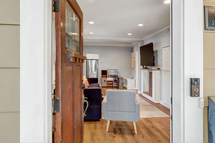3056 6th Avenue, Sacramento, CA 95817 - #3