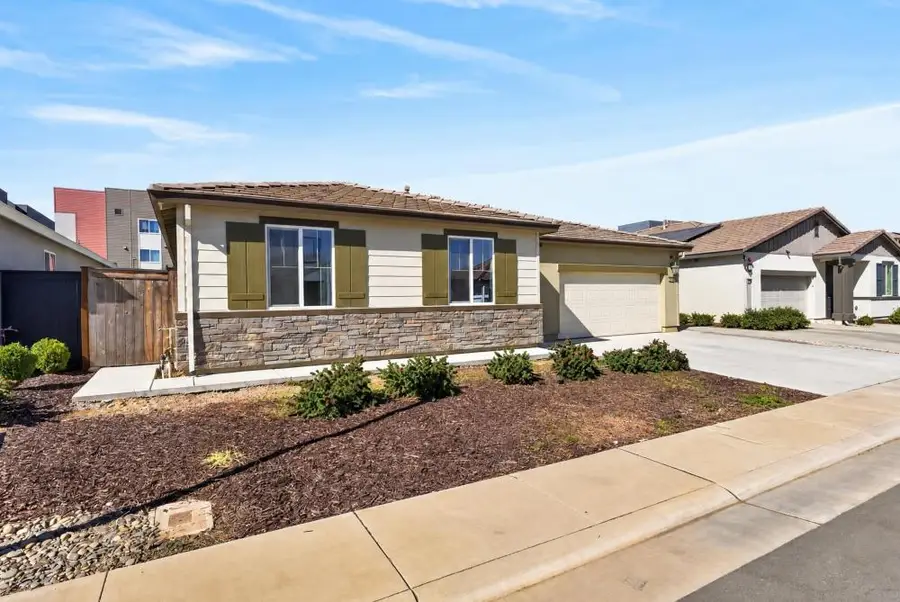 10186 Pagoda Court, Elk Grove, CA 95757 - #2