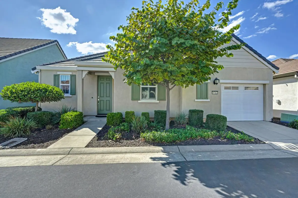 9702 Dartwell Way, Sacramento, CA 95829 - #1