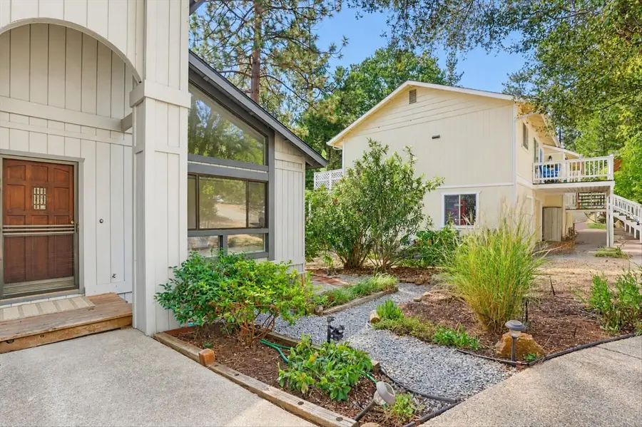 12327 Elizabeth Way, Grass Valley, CA 95949 - #2