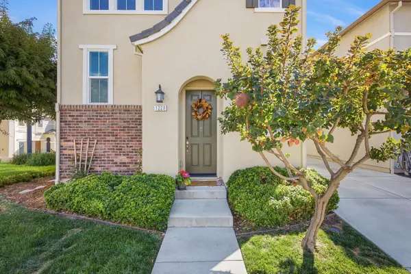 1220 Starflower Lane, Rocklin, CA 95765