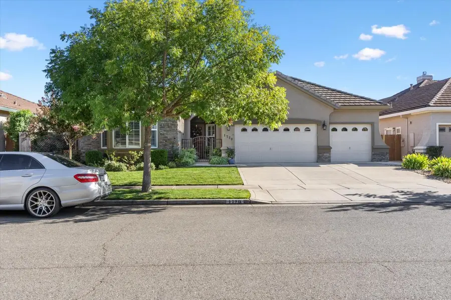 1720 Rio Vista, Yuba City, CA 95993 - #2