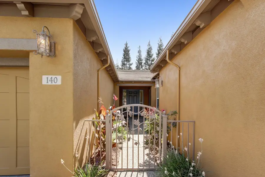 140 Montilla Circle, Sacramento, CA 95835 - #3