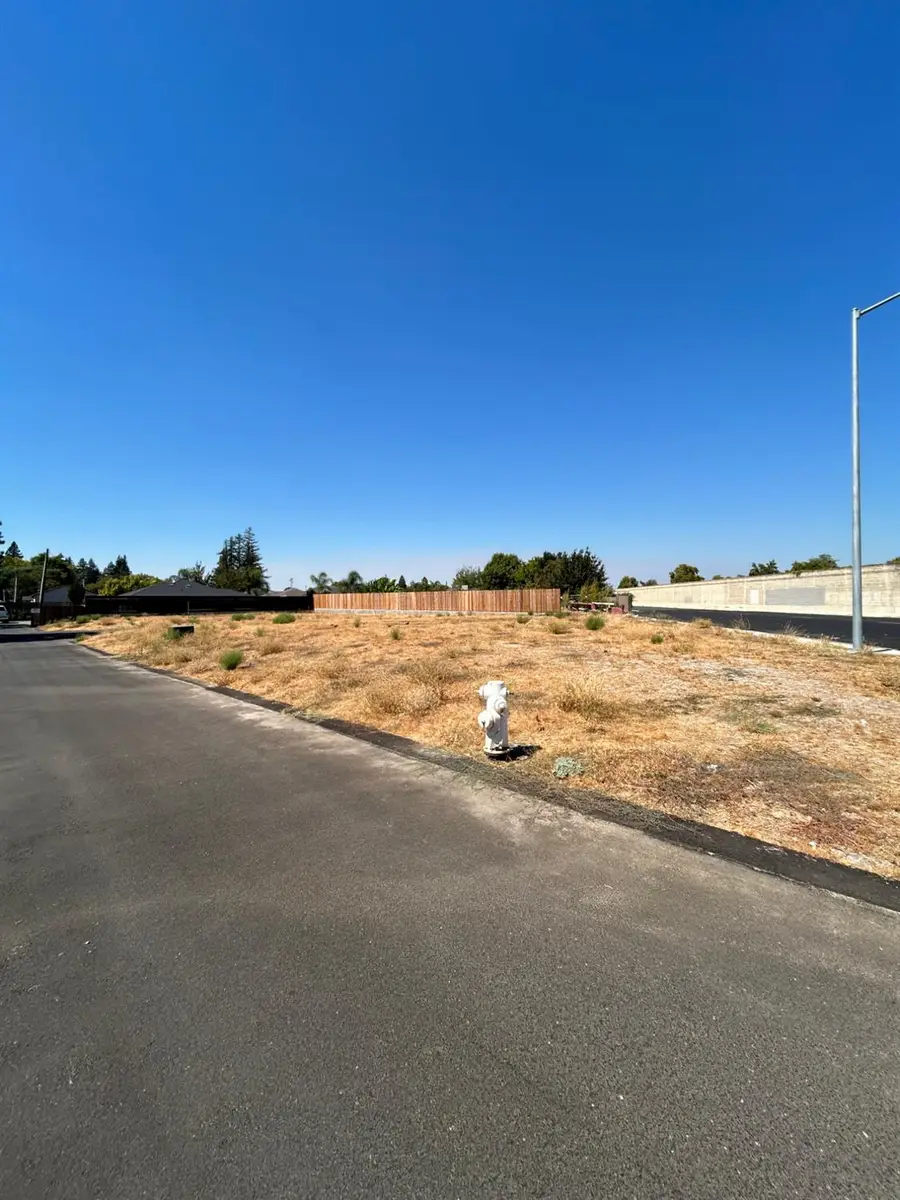 7460 La Mancha Way, Sacramento, CA 95823 - #2