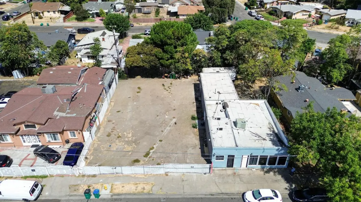 1133 E Harding Way, Stockton, CA 95205 - #1