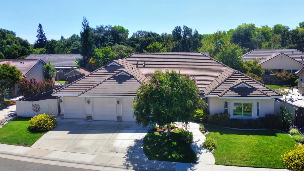 950 Chisholm Trail, Galt, CA 95632 - #1
