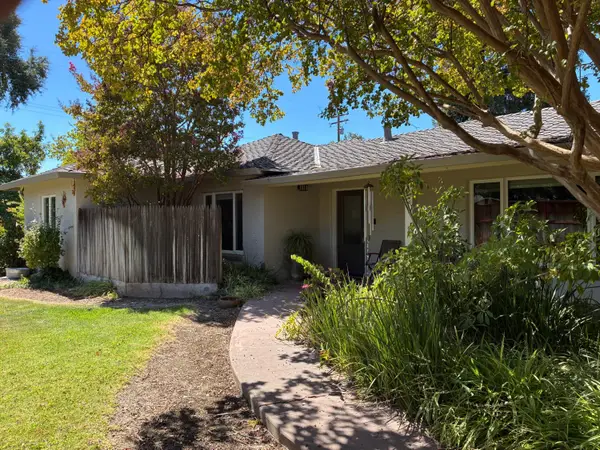 1217 Rose Avenue, Modesto, CA 95355