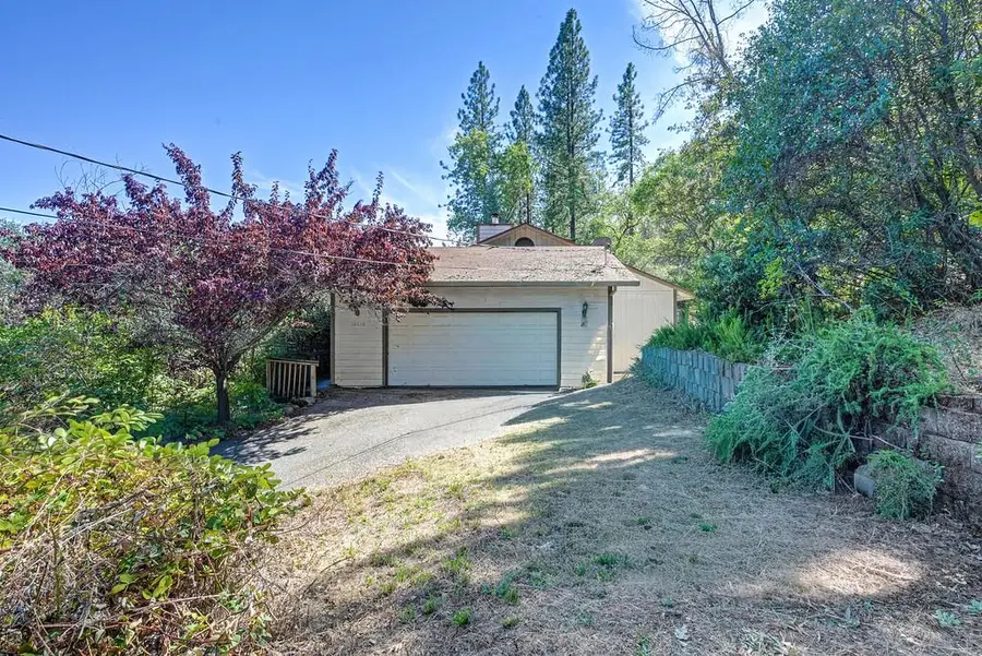 10520 Oak Springs Road, Penn Valley, CA 95946 - #2