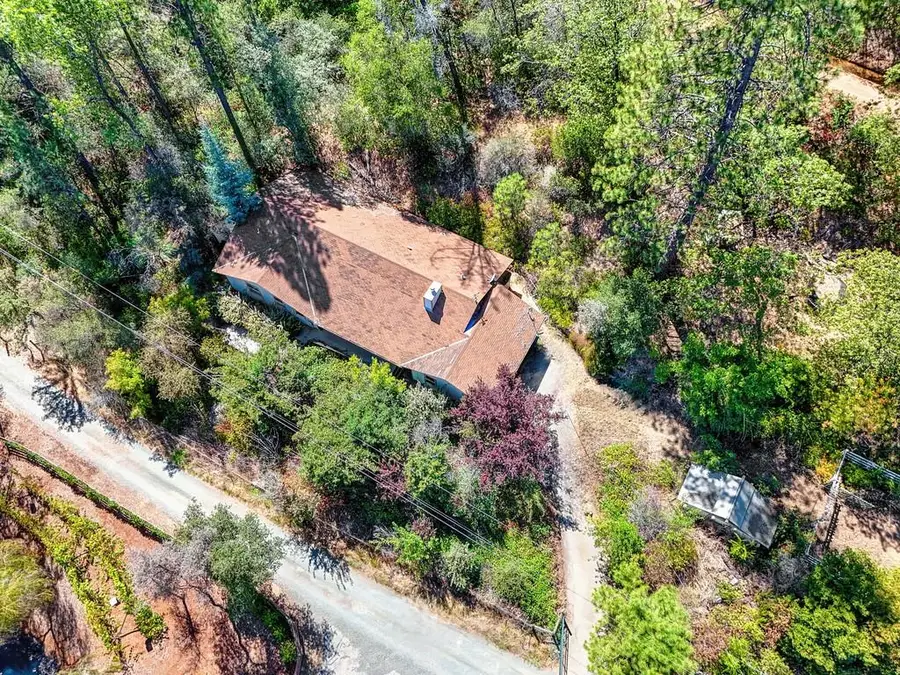 10520 Oak Springs Road, Penn Valley, CA 95946 - #3