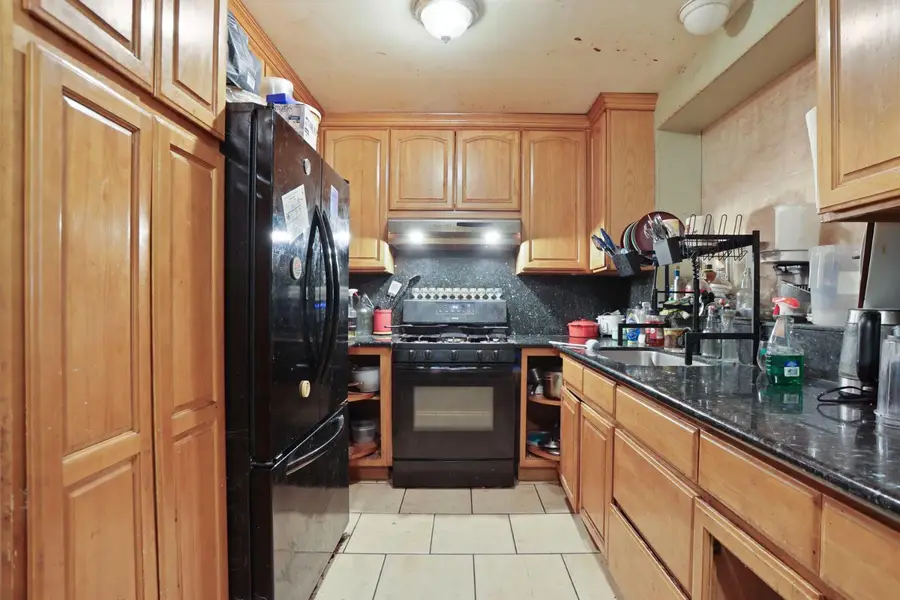537 W Park Street, Stockton, CA 95203 - #3
