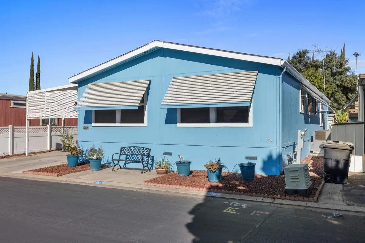 900 Old Stockton Road #302, Oakdale, CA 95361 - #1