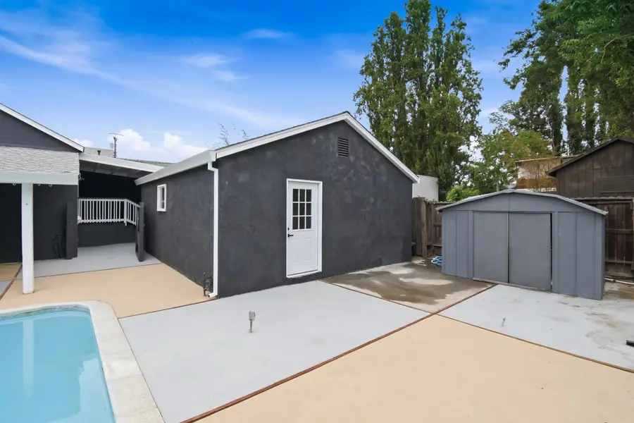 318 Teegarden Avenue, Yuba City, CA 95991 - #2