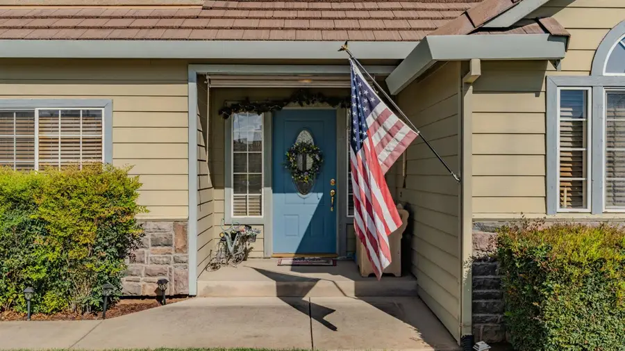 312 Manor Drive, Ione, CA 95640 - #3