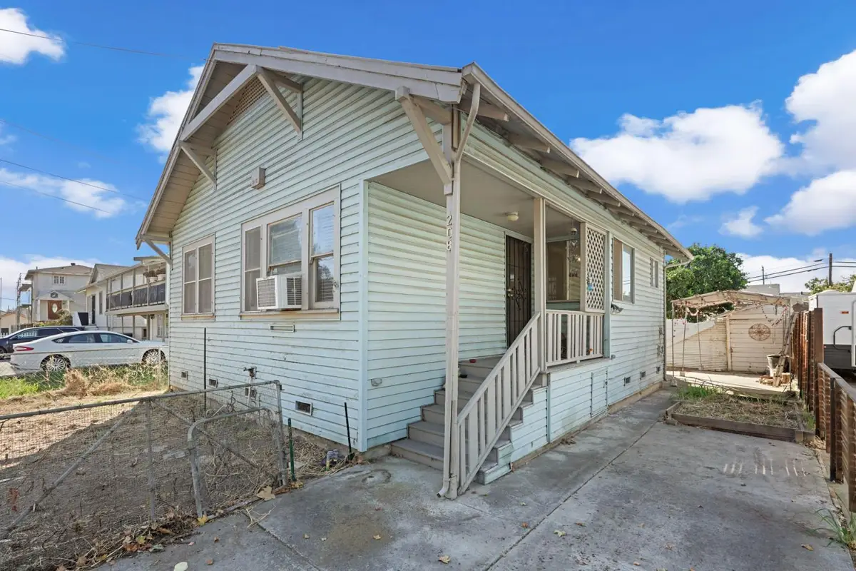208 3rd Street, Isleton, CA 95641 - #1
