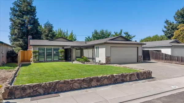 1041 Parkside Avenue, Manteca, CA 95336