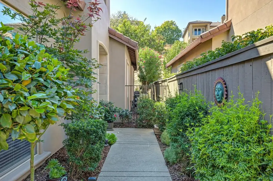 5048 Mertola Drive, El Dorado Hills, CA 95762 - #3