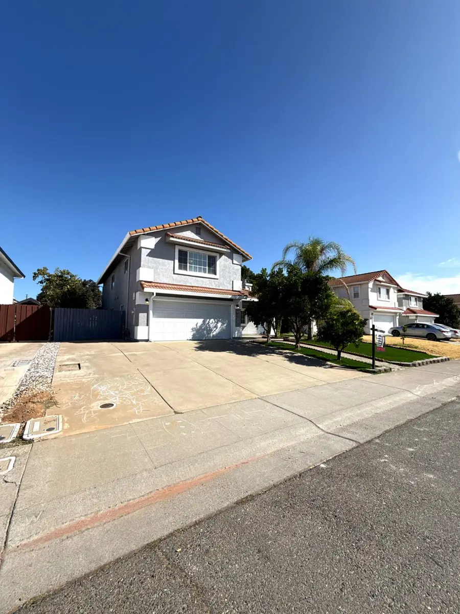 6164 Lemon Bell, Sacramento, CA 95824 - #3