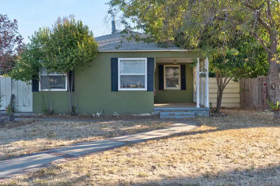 360 E 19th Street, Merced, CA 95340 - #3