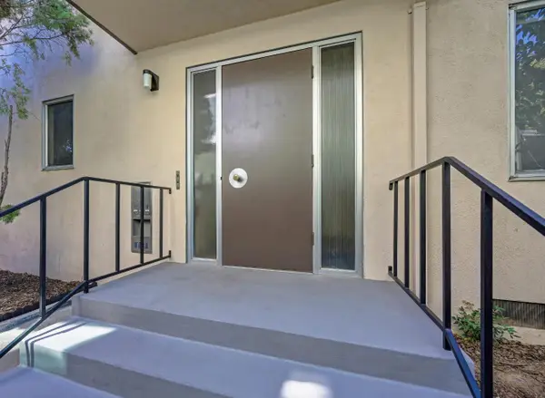 2534 San Fernando Way, Sacramento, CA 95818