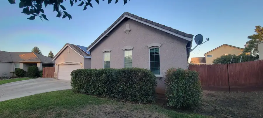 5637 Salmon Drive, Linda, CA 95901 - #2