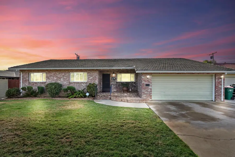 19 N Wellington Way, Lodi, CA 95242 - #2