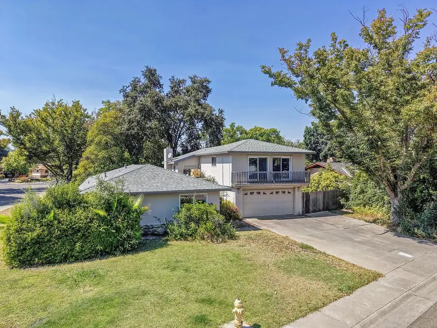 701 Elmwood, Davis, CA 95616 - #3