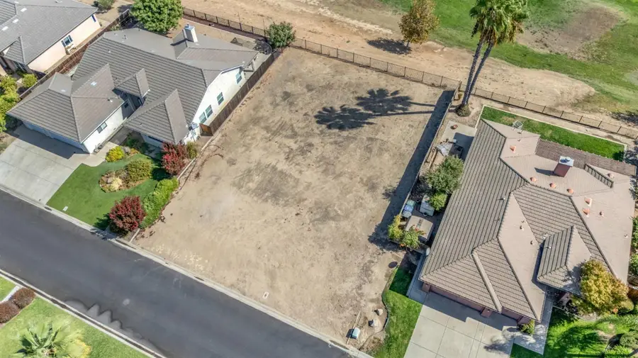 7180 Emerald Street, Chowchilla, CA 93610 - #2