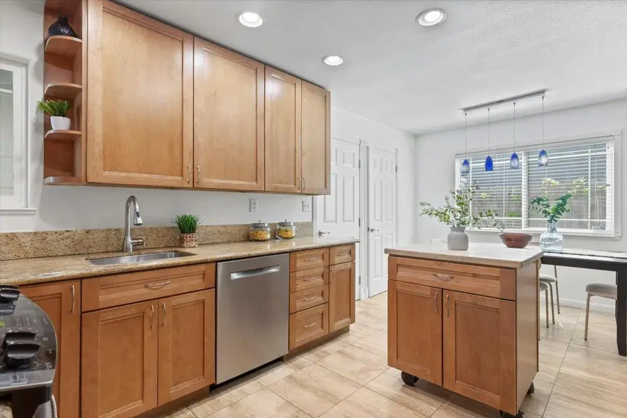 2816 Conway Court, Sacramento, CA 95826 - #3