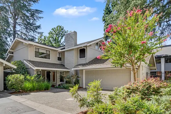 2002 University Park Dr, Sacramento, CA 95825