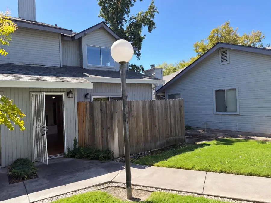 568 Samuel Way, Sacramento, CA 95838 - #2