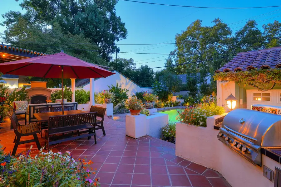1841 11th Avenue, Sacramento, CA 95818 - #2