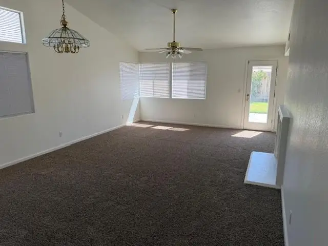 1877 Riverside Way, Los Banos, CA 93635 - #3