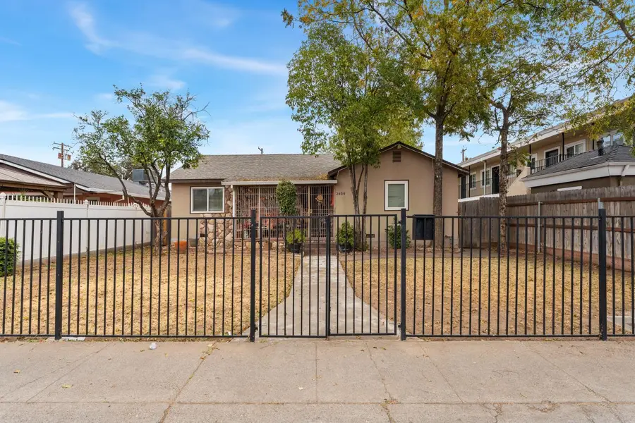 2454 Empress Street, Sacramento, CA 95815 - #3