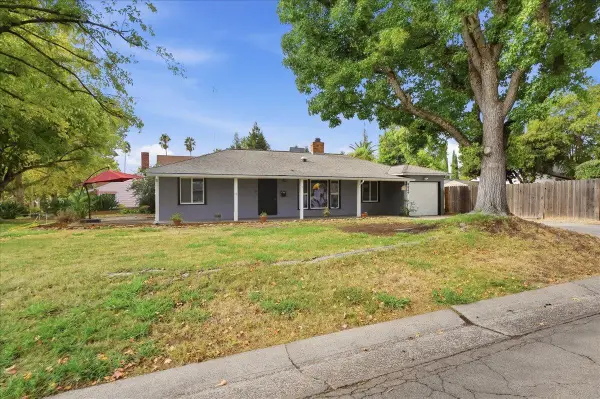 4424 Hazelwood Avenue, Sacramento, CA 95821