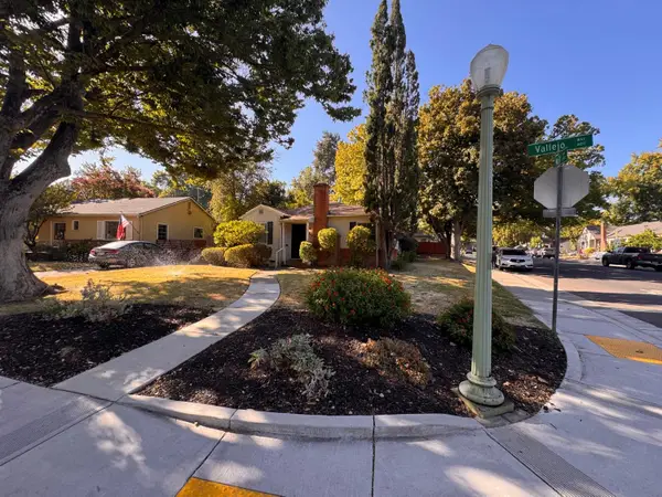 2779 Muir Way, Sacramento, CA 95818