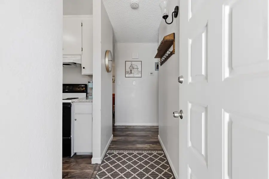 509 Linda Court, Oakdale, CA 95361 - #3