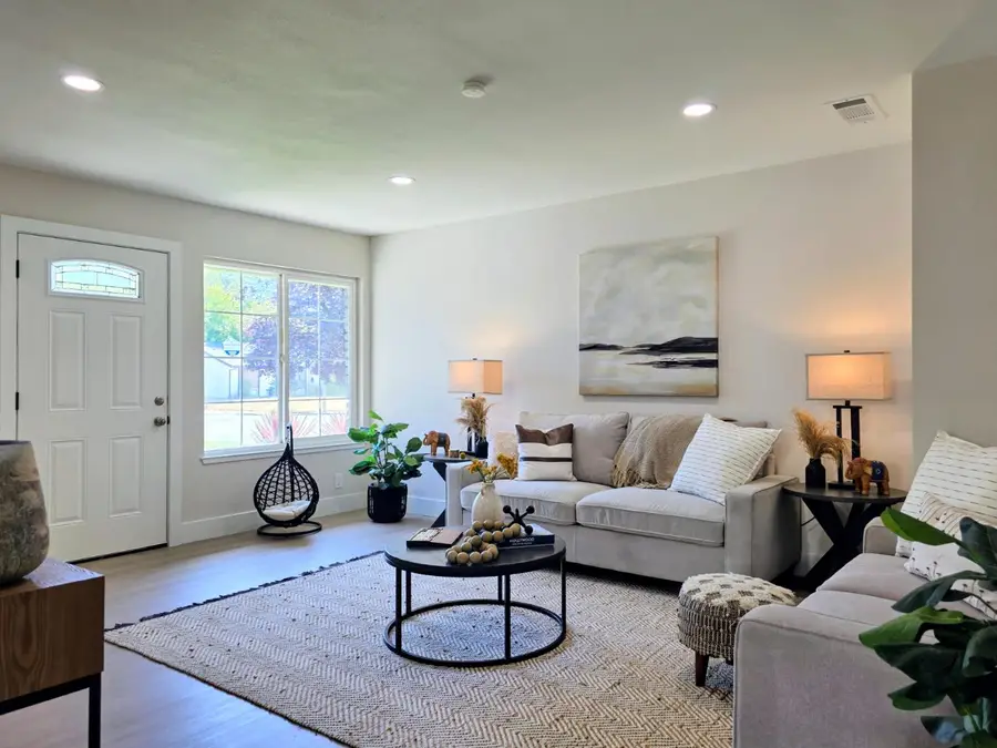 8237 Woodyard, Citrus Heights, CA 95621 - #3