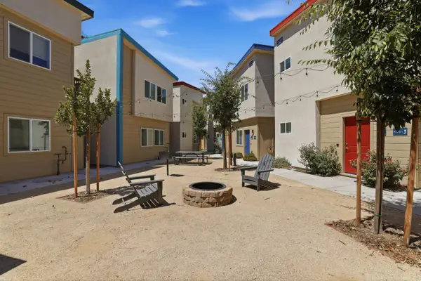 3131 W Street, Sacramento, CA 95817