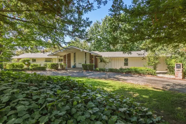 1961 Maple Glen Road, Sacramento, CA 95864
