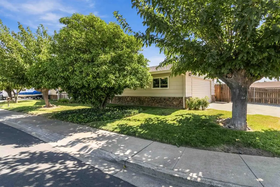 1104 Johnson Avenue, Marysville, CA 95901 - #3