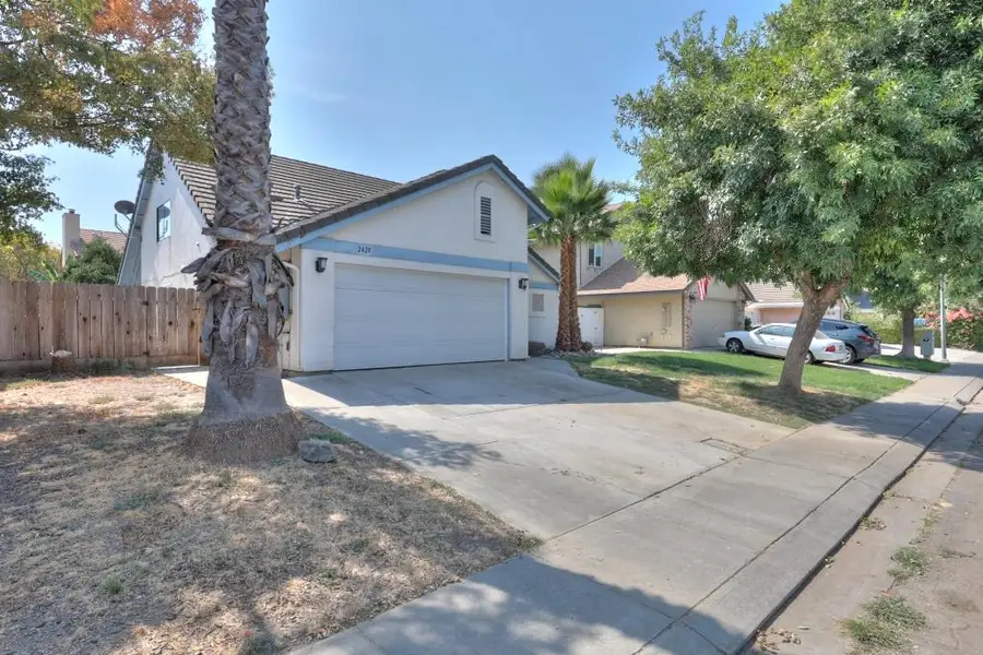 2420 Walnut Grove Way, Modesto, CA 95355 - #3