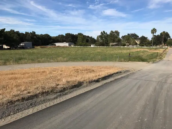 2312 Garden Highway, Sacramento, CA 95833